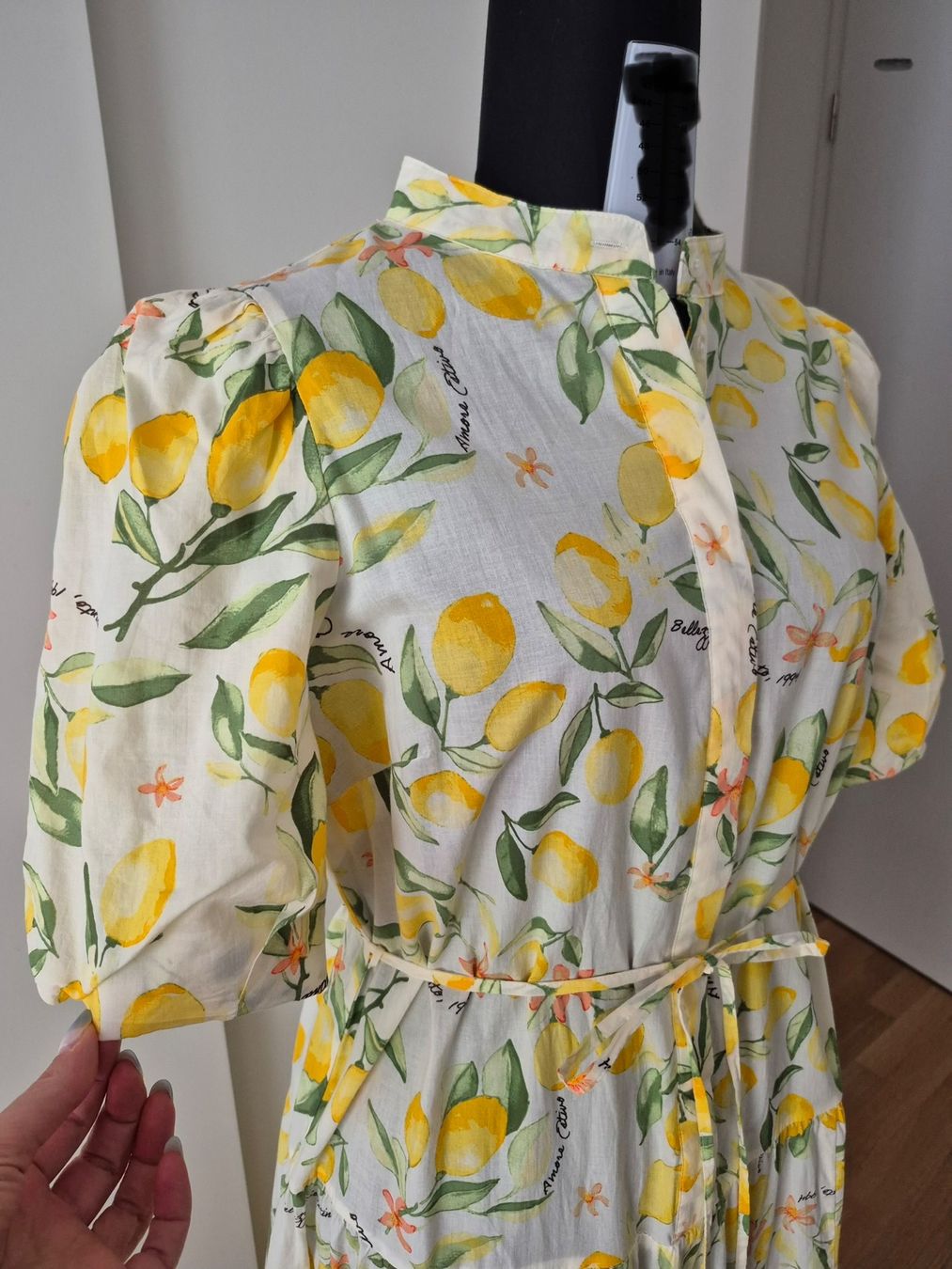 H&M Kleider: H&M Kleid Grösse M 🍋 – Gebraucht aus Lumino von columbs 2