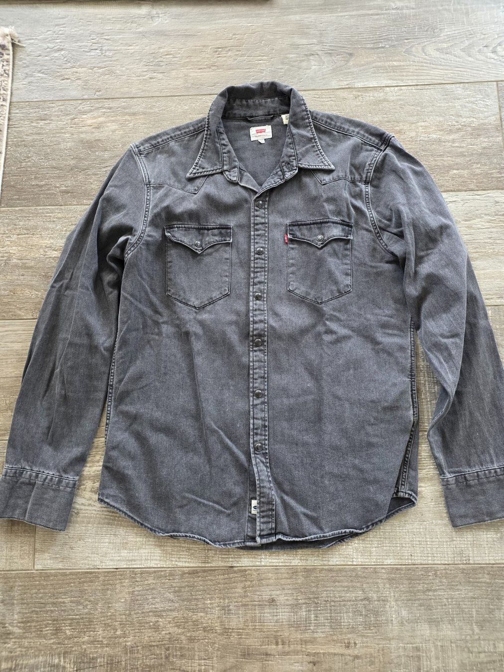 Levi's Camicie: Levi's Western Jeanshemd M Black Denim – Usato da Dietlikon venduto da Bonamesa