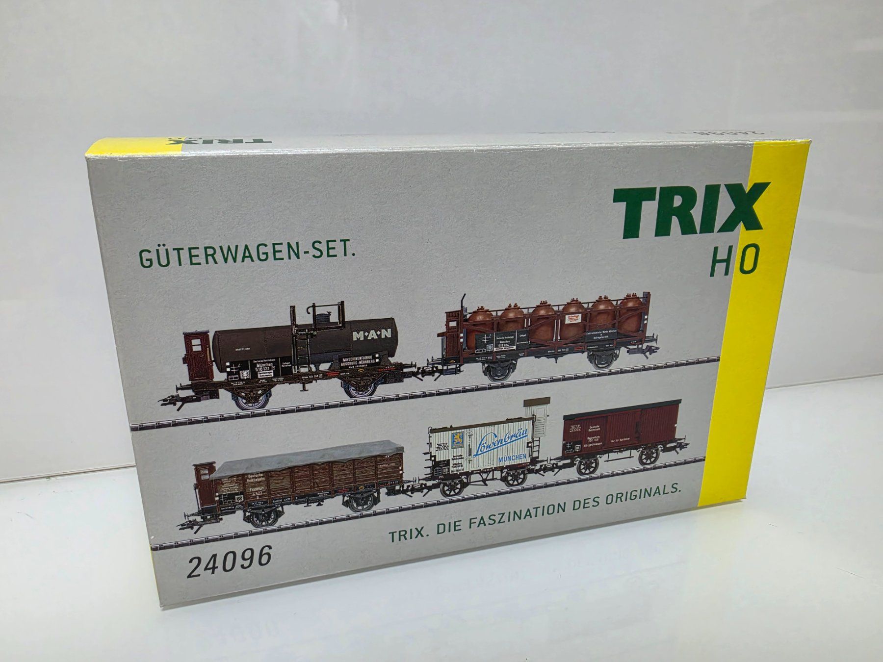 Trix Modellini di ferrovie: Trix H0 Güterwagen-Set 24096 – Nuovo e nell'imballaggio originale da Neuenhof venduto da ludovicco