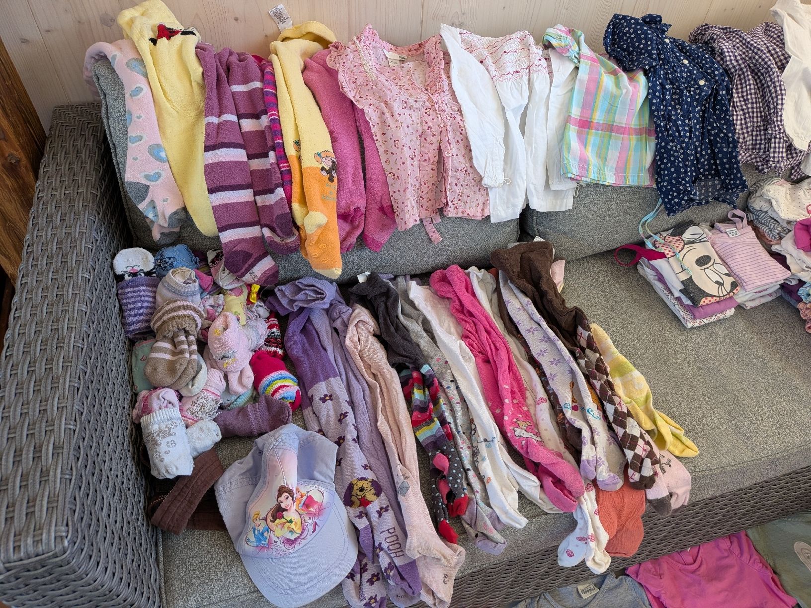 Lotti & Set di vestiti: Mädchen Kleider Set 250 Artikel 86/92 – Usato da Unteriberg venduto da Minka99 3