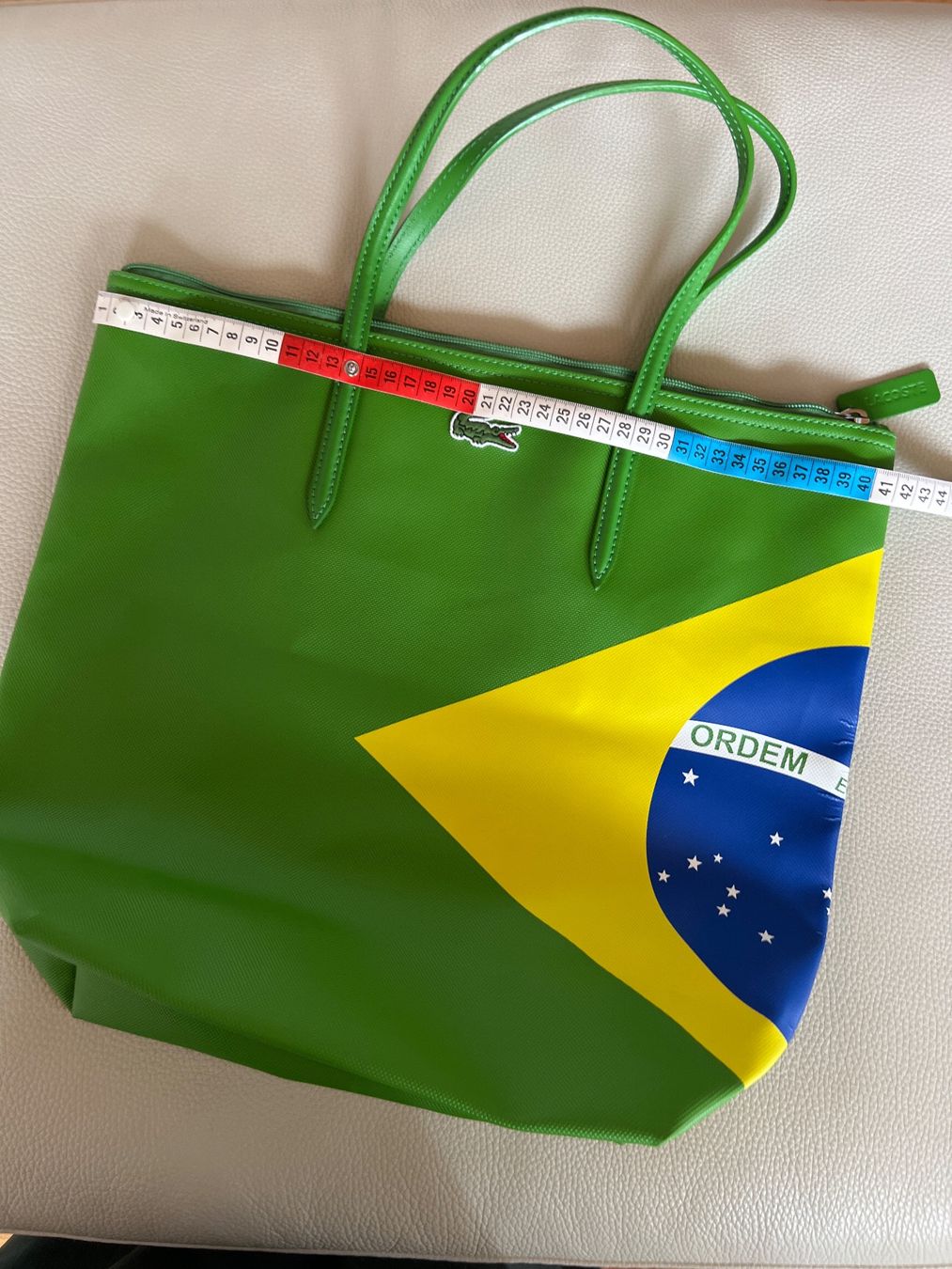 Lacoste Sacs femmes: Lacoste Tasche mit Brasilien Flagge – D'occasion à Chur par van_hnc6 4