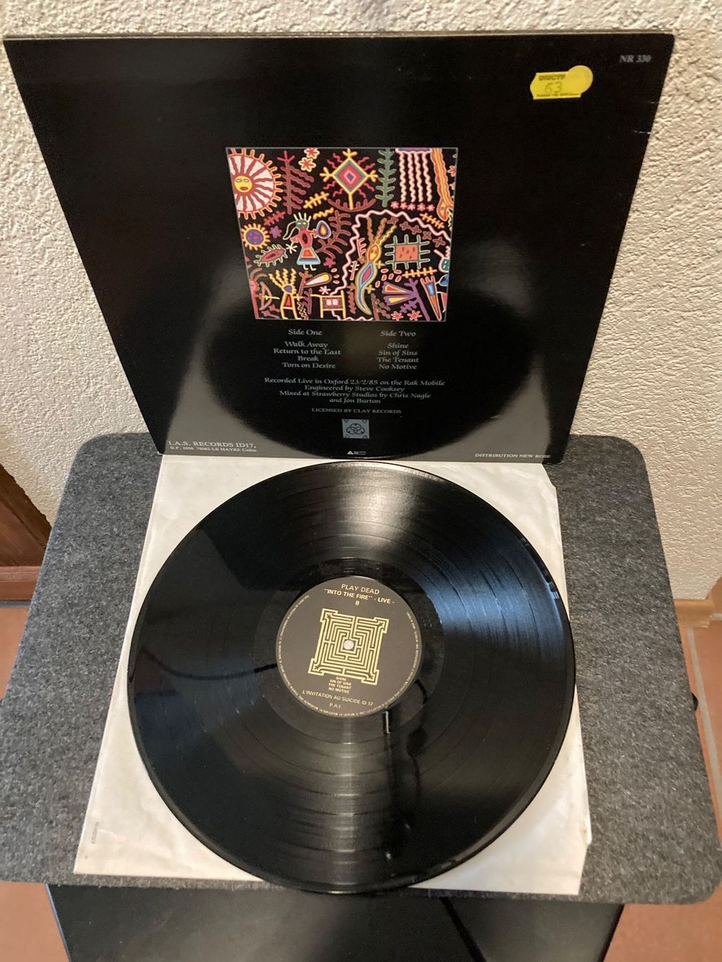 Dischi in vinile: Play Dead - Into The Fire - Live – Usato da Fribourg venduto da Karushi 1