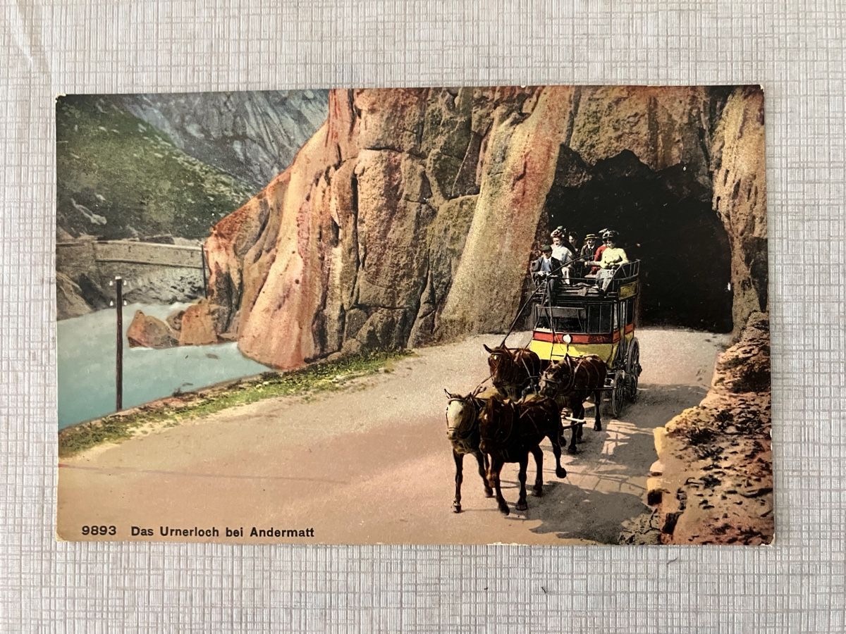 Cartoline postali: Ansichtskarte Das Urnerloch bei Andermatt Pferdekutsche – Usato da Schönenberg ZH venduto da zottliv1