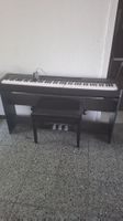 Digital Piano Yamaha semi neue with Bench and Pedals Black