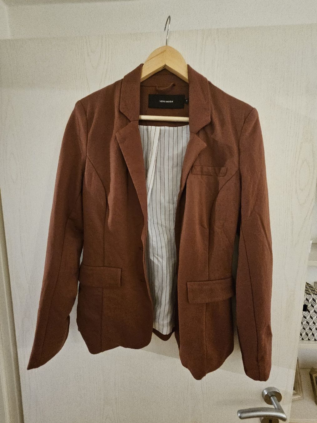 Vero Moda Giacche: Vero Moda Blazer, Grösse 36, Herbstliches Rot – Usato da Brig venduto da SarahsWardrobe 1