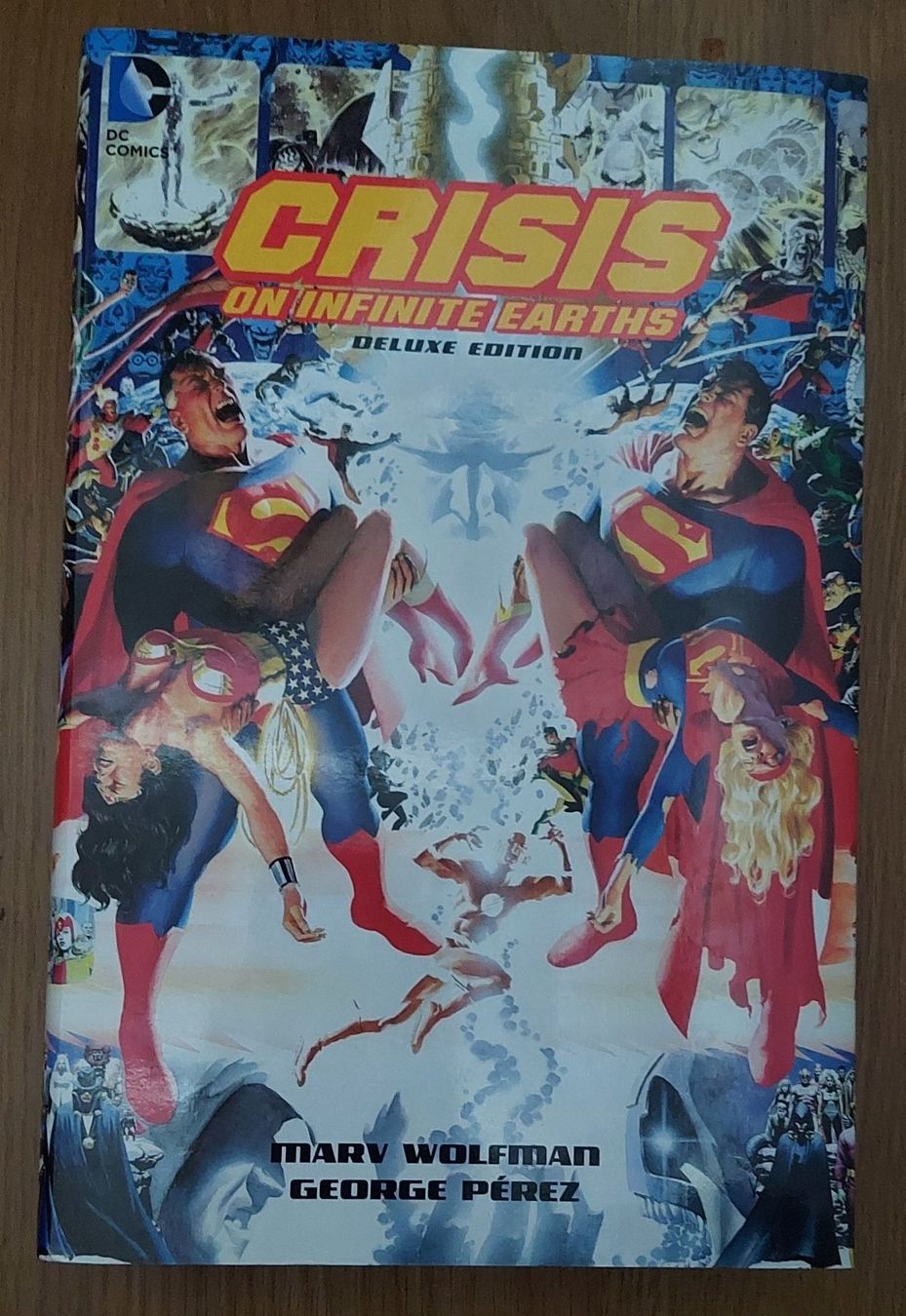 Fumetti: Comic Book Crisis on Infinite Earths DISCOUNTED!-COLLECTION – Usato da Giubiasco venduto da Grungni