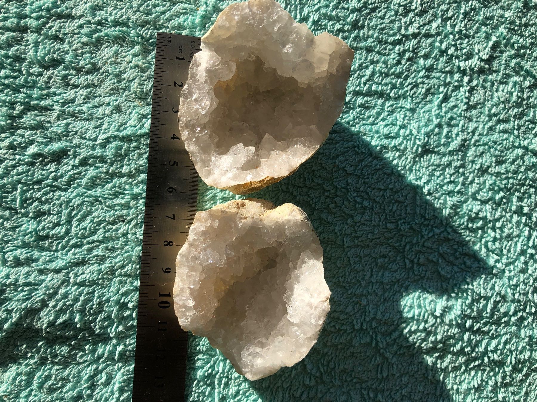 Minéraux & Lithothérapie: Géode de quartz – D'occasion à Goumoens-la-ville par sfornallaz 1