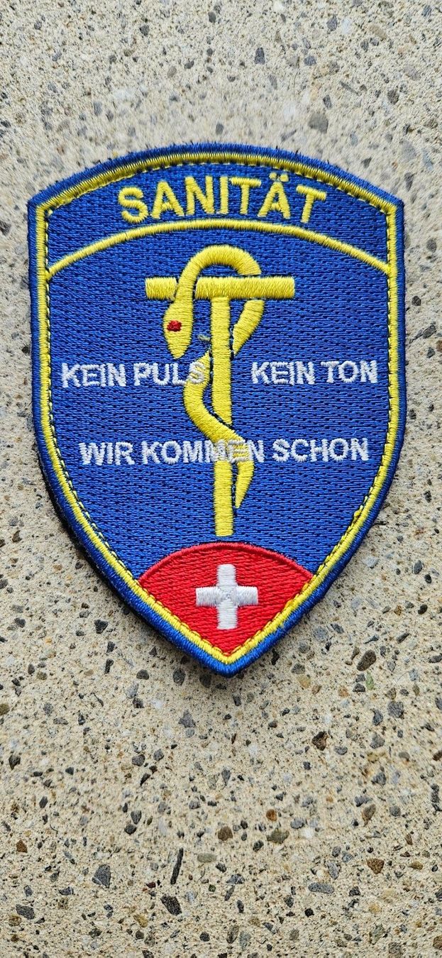 Schweizer Armee Plaketten & Abzeichen: *** Zug,s Badge mit klett *** – Neu und originalverpackt aus Riedholz von fr_sIruP