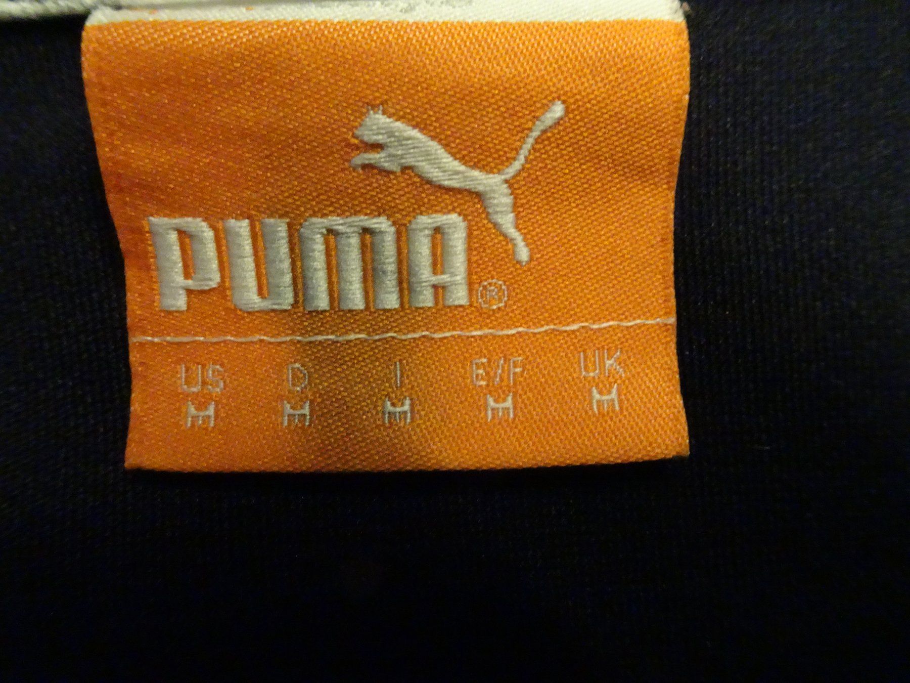 Puma Leibchen & Hosen: Trainingstrikot – Gebraucht aus Münchenbuchsee von Yothu 2