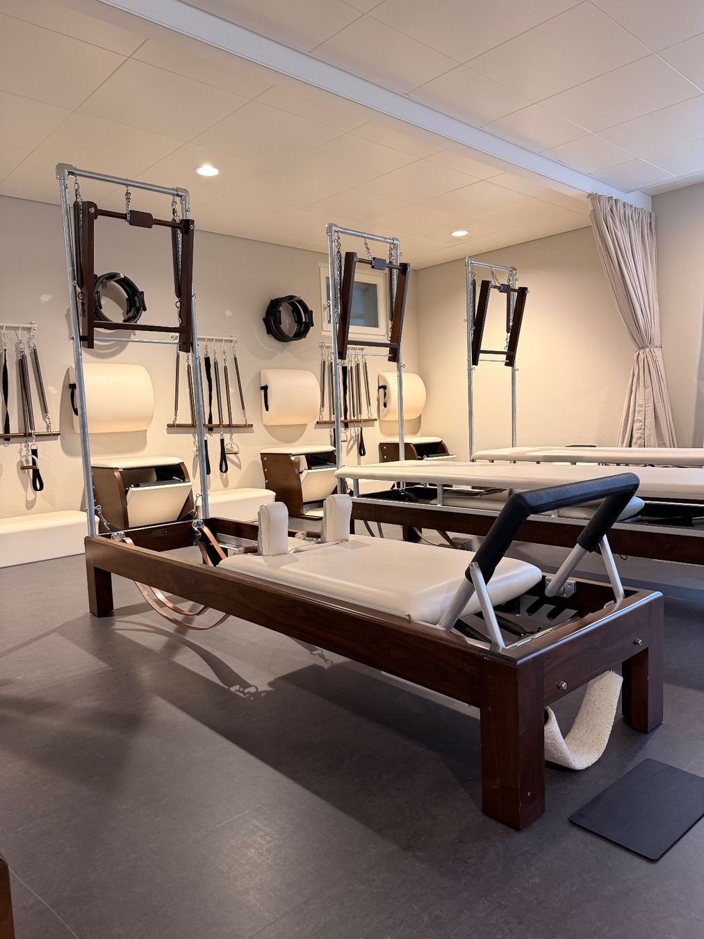 Hometrainer: 1x Pilates Reformer / Tower Combination – Usato da Zug venduto da rwey6300
