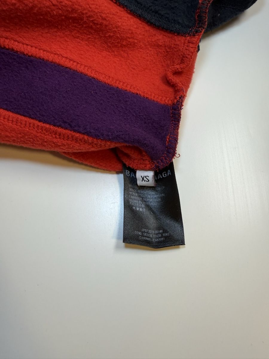 Balenciaga Maglioni & Felpe: Balenciaga Red Quarter Zip BB Sweatershirt Oversized – Nuovo (secondo la descrizione) da Genève venduto da ali_5msd 5