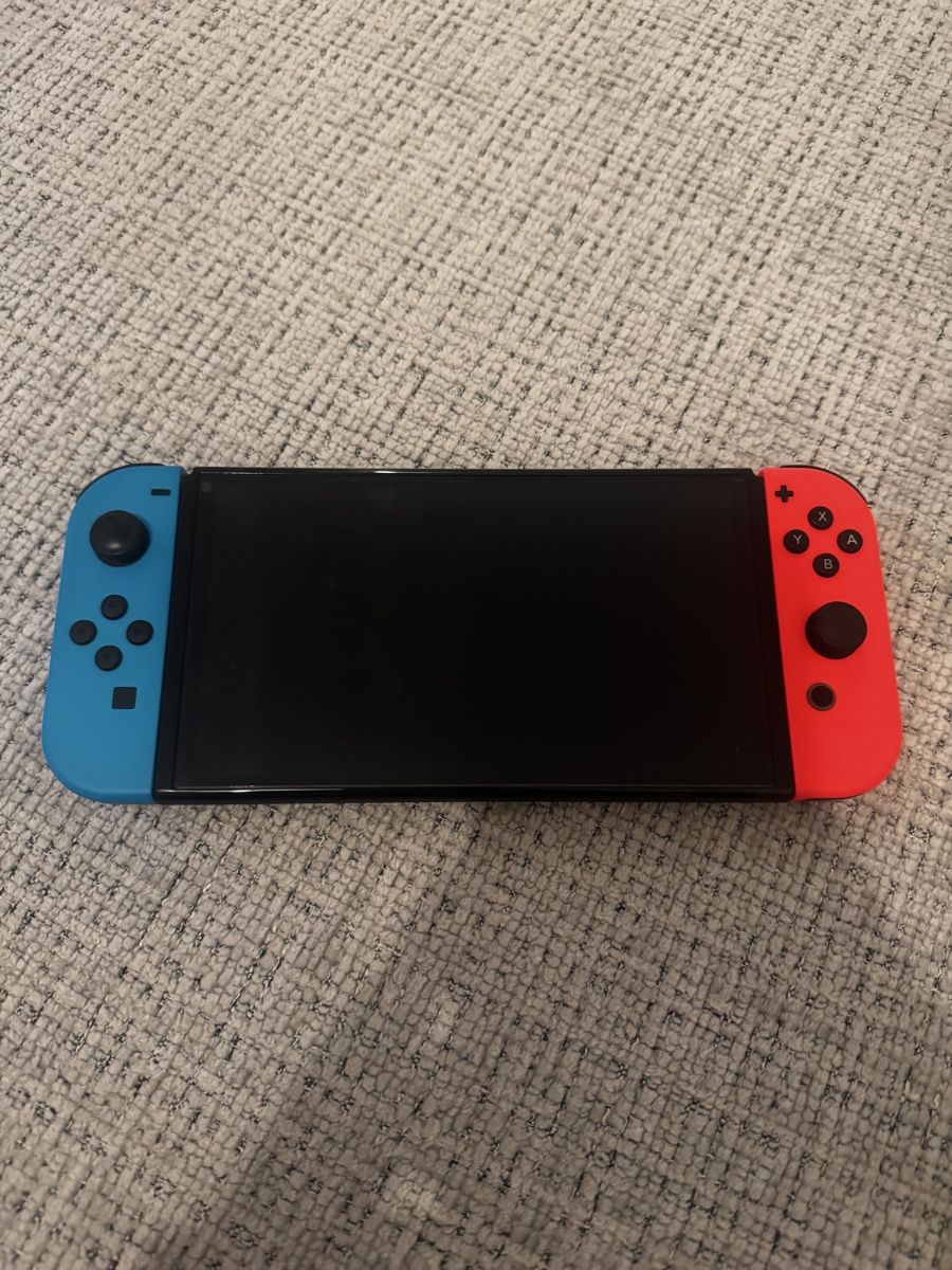 Nintendo Console: Nintendo switch OLED – Nuovo (secondo la descrizione) da Genève venduto da bou_7vrk 3