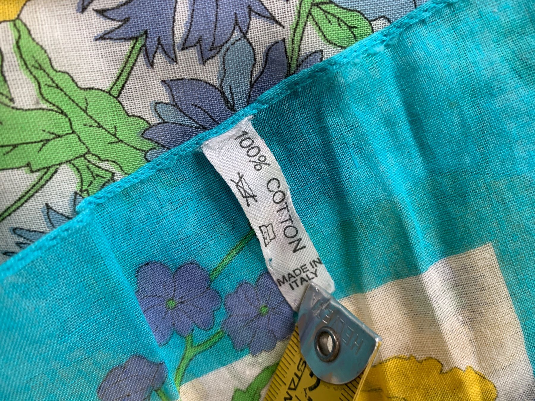 Foulards, Tücher & Schals: Foulard Baumwolle  65 x 65 cm vintage – Gebraucht aus Richterswil von Moii89 1