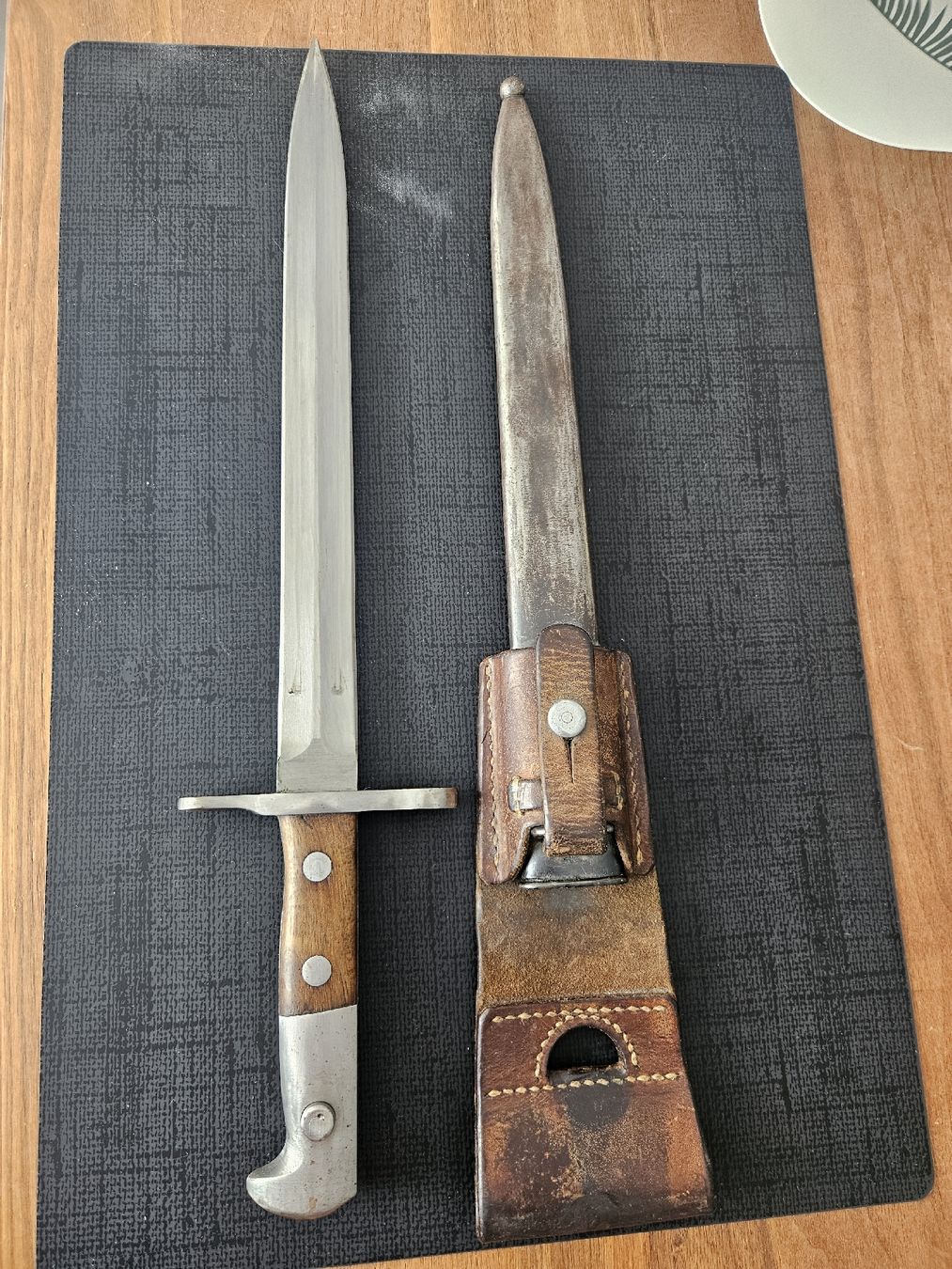 Schweizer Armee Stichwaffen: Bajonett Elsener Schwyz mit Scheide – Gebraucht aus Brittnau von Lexmark77