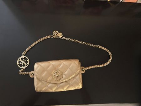 Gürteltasche Guess goldfarben mit Kette guter Zustand