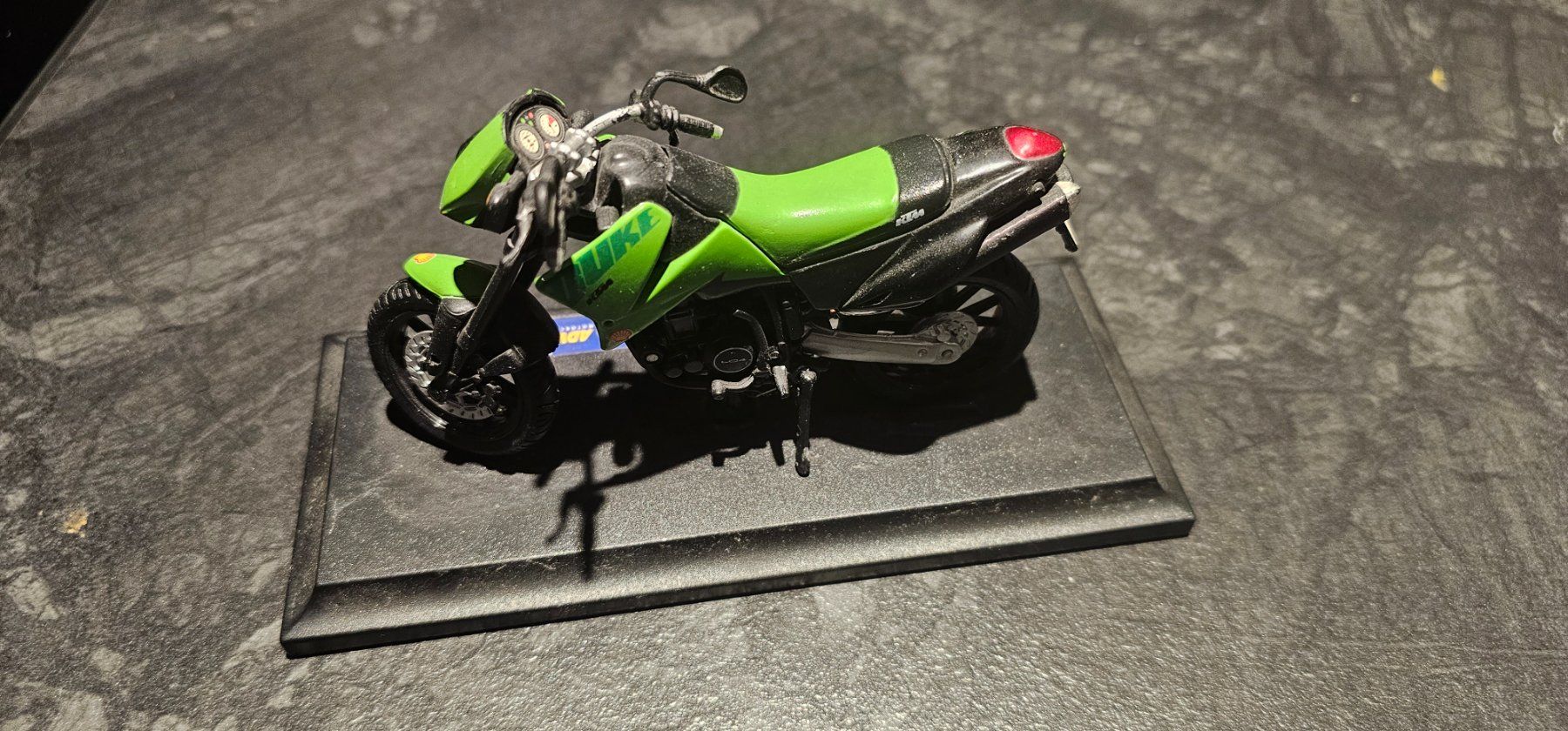 Maisto Modellbausätze & Standmodelle: KTM Duke 2 640 Modell – Gebraucht aus Schafhausen i. E. von skyloler 1