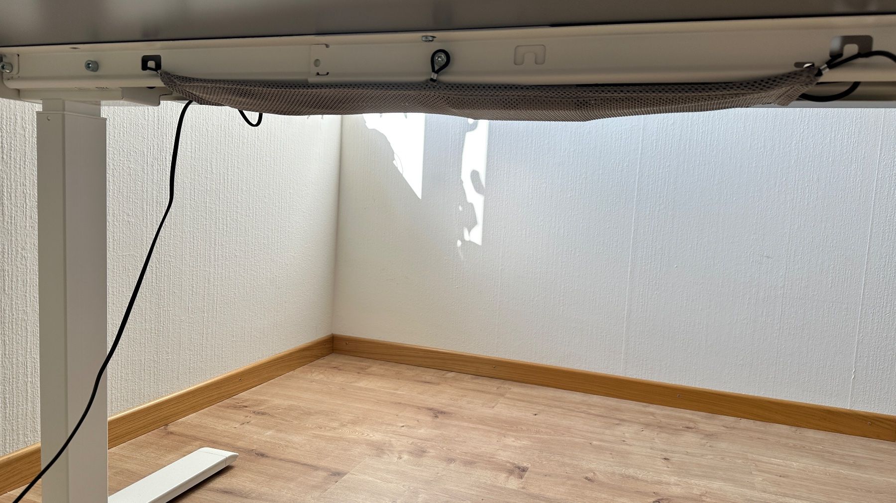 Ikea Bureaux: Electric Height Adjustable Desk - Excellent Condition! – Neuf (Voir description) à St. Gallen par wan_9mmx 2