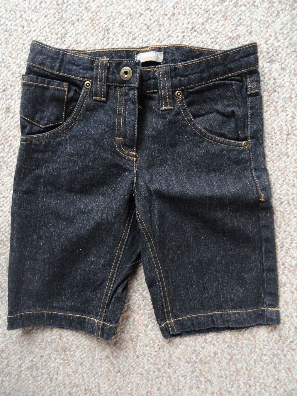La Redoute Pantaloni: Shorts Jeans, Gr. 116, neu – Nuovo (secondo la descrizione) da Ins venduto da Baj