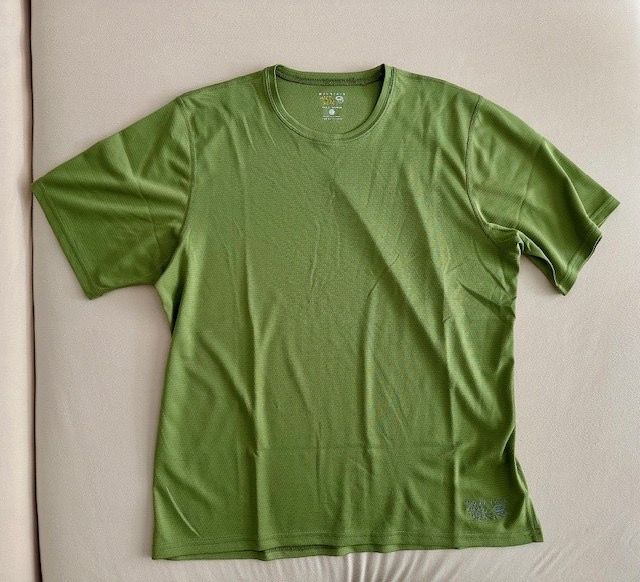 T-shirt: Mountain Hardware t-shirt – Usato da Dallenwil venduto da ZD2019