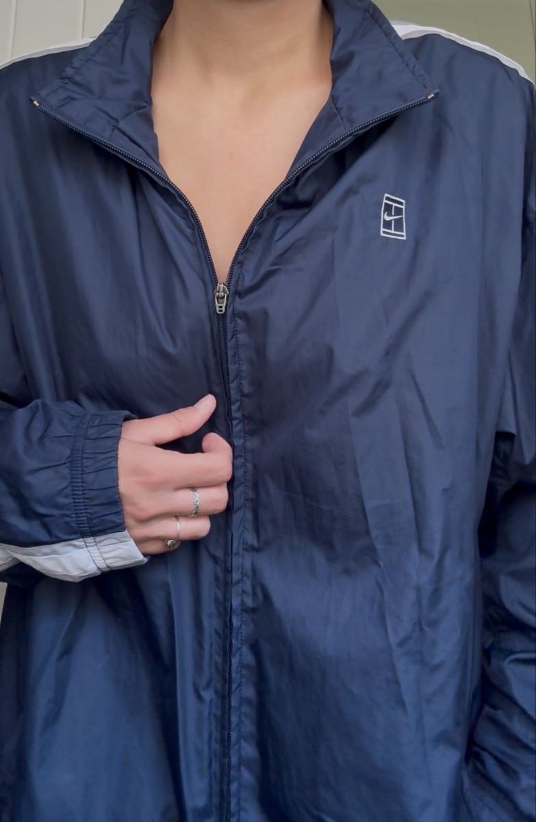 Nike Vestes: Lässige Nike Jacke – D'occasion à Langenthal par Nina_Leonie 4