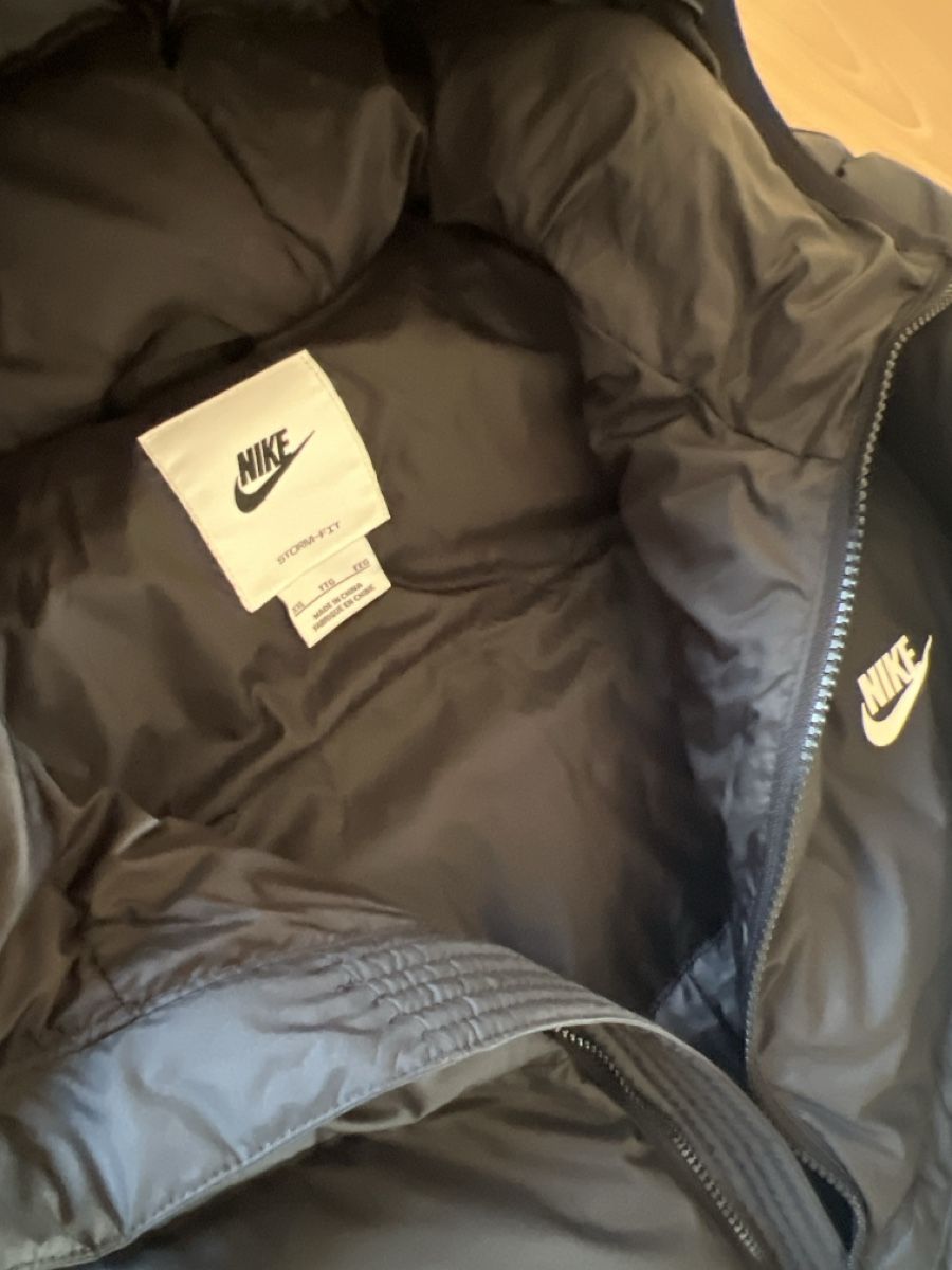 Cappotti: Nike Mantel XXL  – Usato da Wintersingen venduto da MIGG-6 1