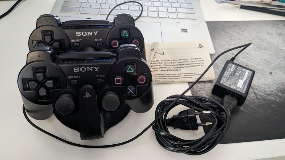 SONY PS3 DualShock 3 Controller Official Charging Dock Kaufen auf Ricardo