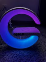 Bluetooth Tischlampe - Wecker/Audio und Handyladeplatz