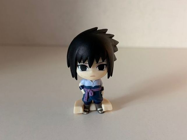 Statuette: Figurine Sasuke Uchiha Naruto Chibi – Usato da Meyrin venduto da bon_djk5