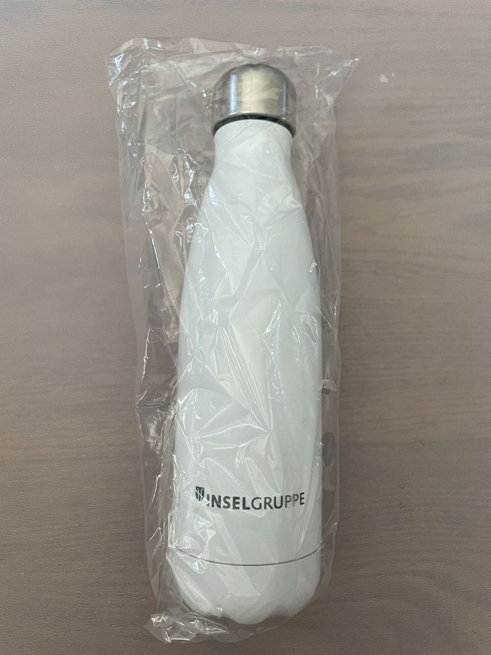 Gourdes & Thermos: Thermo bottle Swing ab CHF 1.- – Neuf avec emballage d'origine à Ostermundigen par gperth69