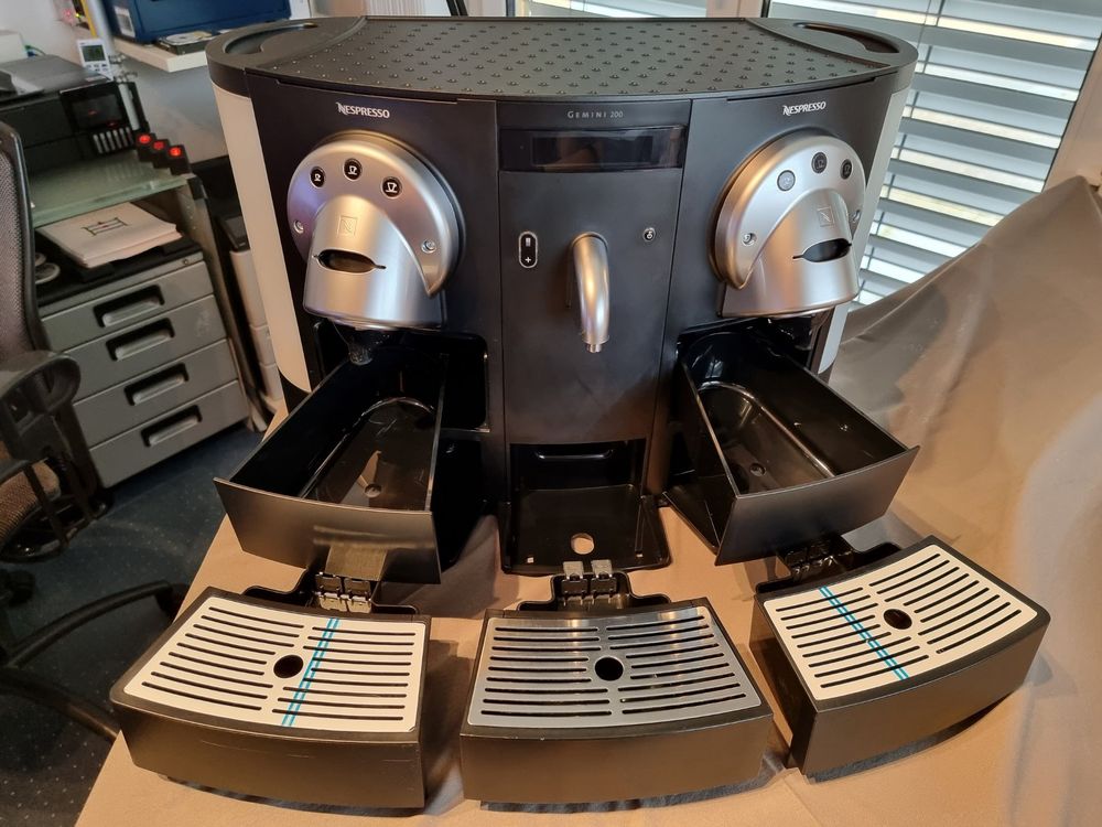 NESPRESSO GEMINI CS200 CS203 Typ 733 neue Schalen Topzustand Kaufen