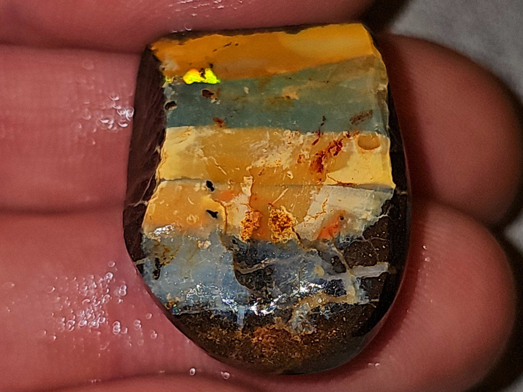 Pietre preziose: Australischer Boulder Opal Rohstein – Usato da Uerkheim venduto da Winwinner 2