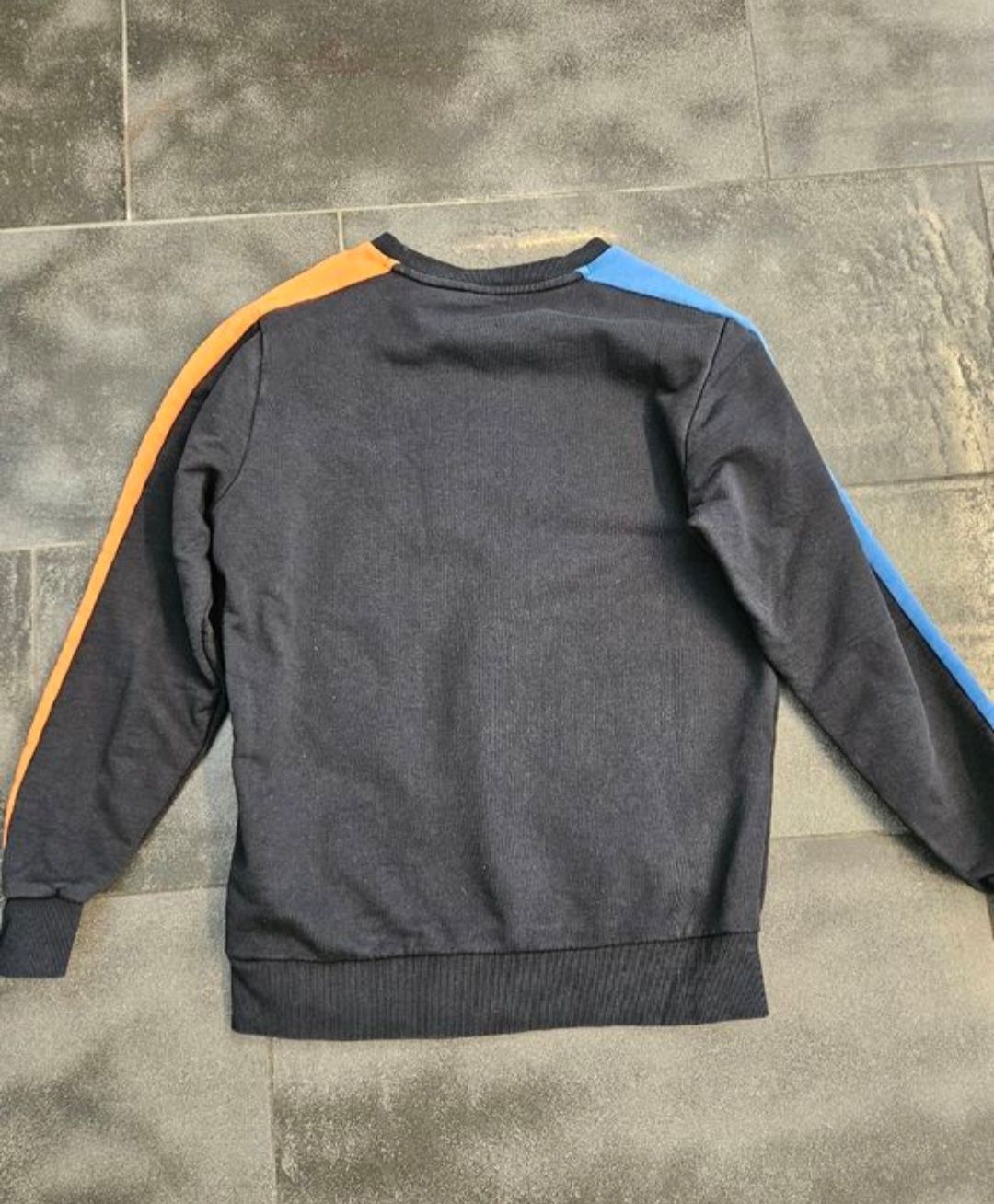 Puma Maglioni & Felpe: Puma Pullover schwarz blau orange 80er style Gr S  – Nuovo (secondo la descrizione) da Anwil venduto da tamoos 1