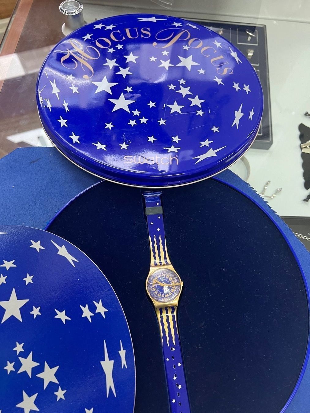 Swatch Orologi: Swatch  Hocus Pocus Neu inkl. OVP – Nuovo (secondo la descrizione) da Sirnach venduto da Archimede8 2