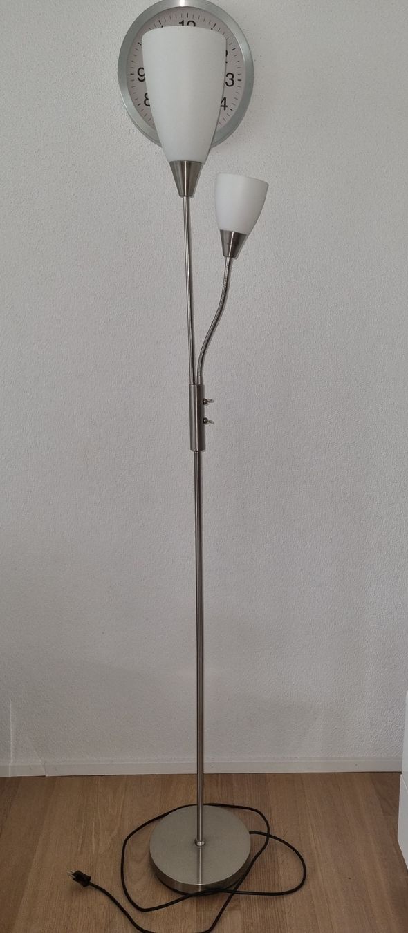Lampade: Stehlampe, Top Zustand – Usato da Luzern venduto da Milena345