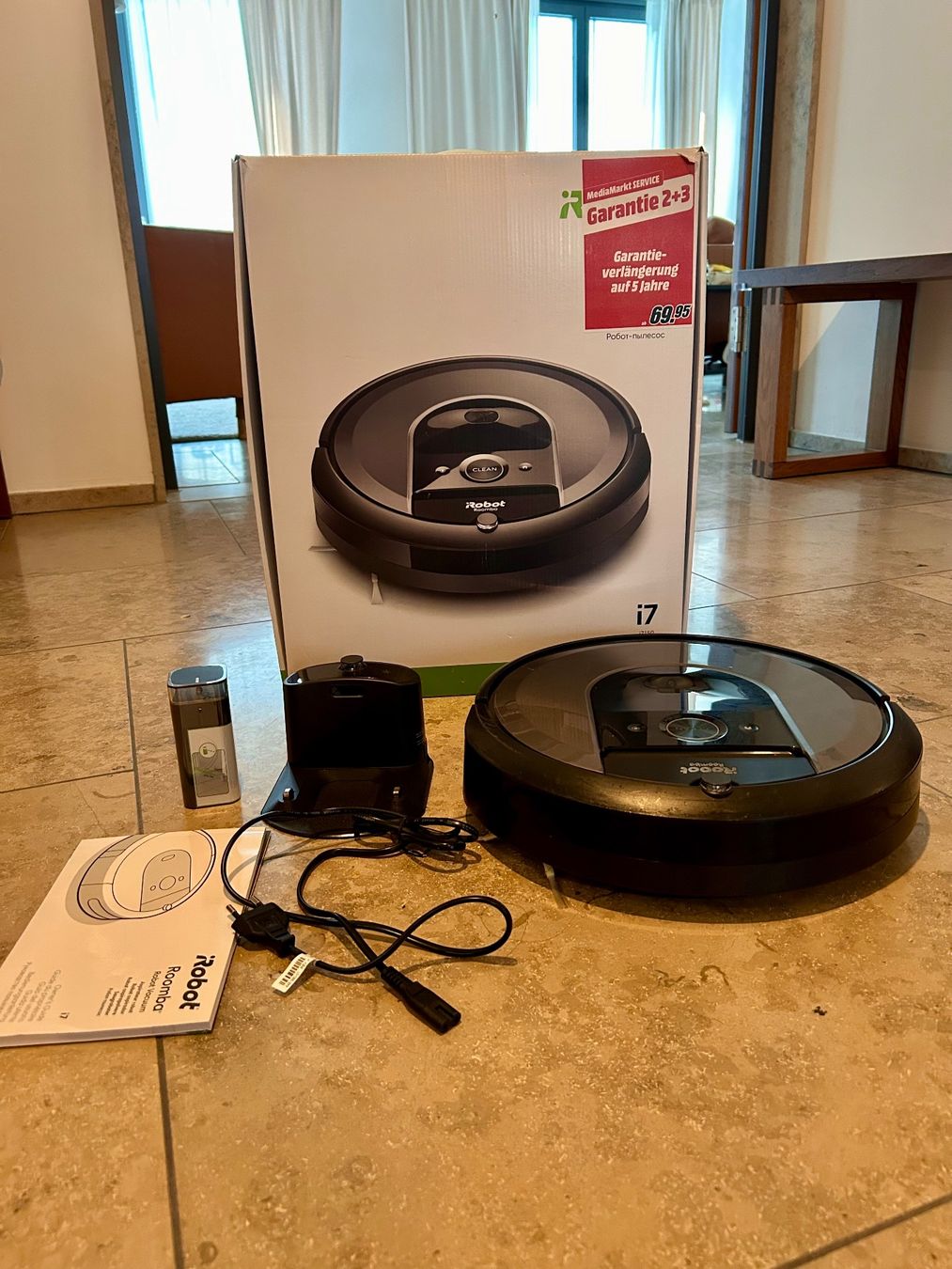 Irobot Aspirateurs & Accessoires: iRobot Roomba i7 – D'occasion à Zürich par xia_hj56