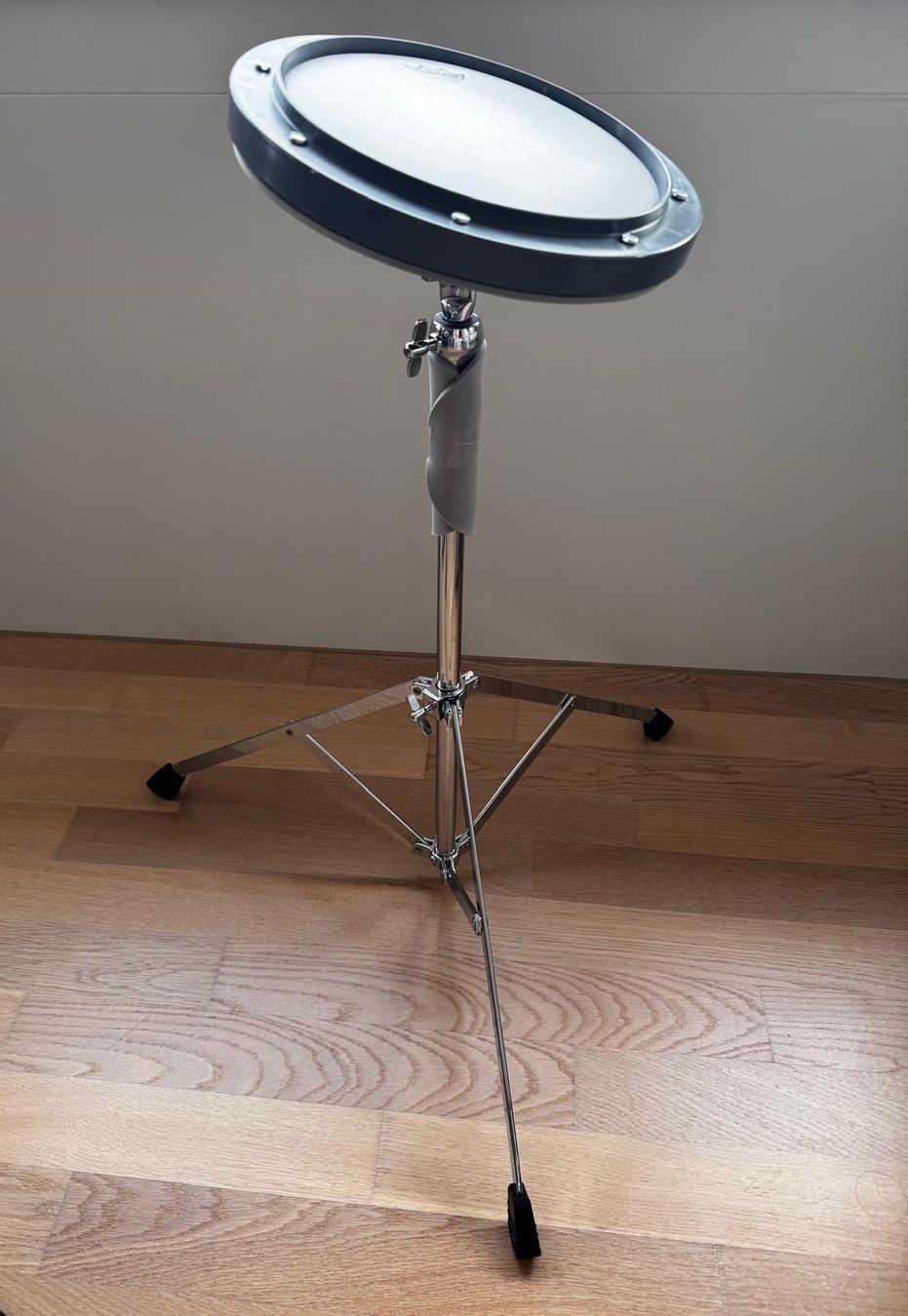 Musikinstrumente: REMO drums practice pad - excellent condition – Gebraucht aus Basel von ade_n9g8 1