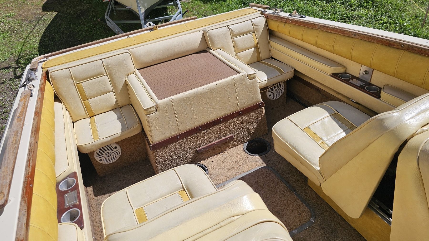 Cobalt Bateaux: Boot mit Anhänger – D'occasion à Sirnach par Digifoti01 3