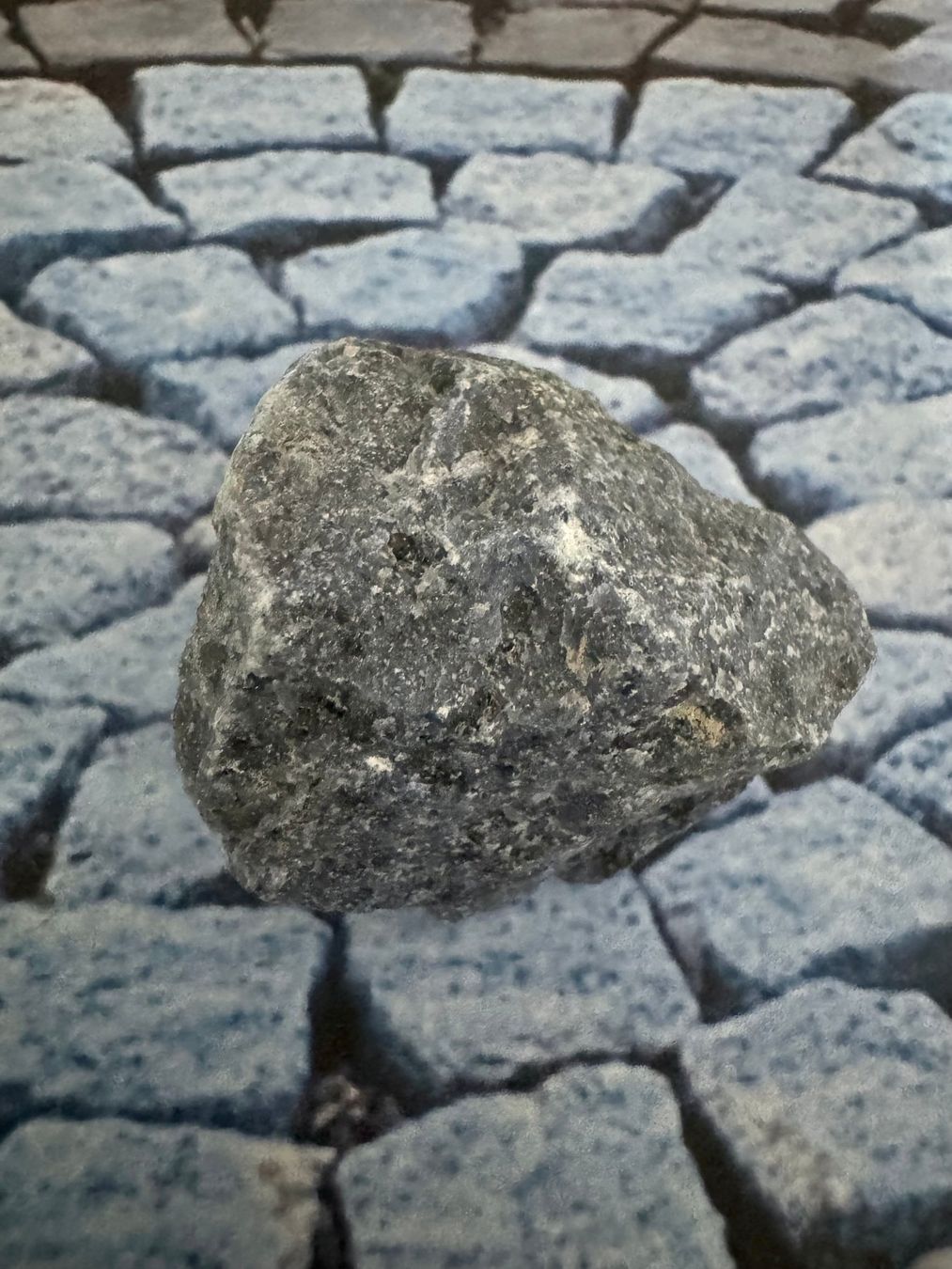 Minerali & Pietre curative: Dumortierit roh – Nuovo (secondo la descrizione) da Biberist venduto da Steine