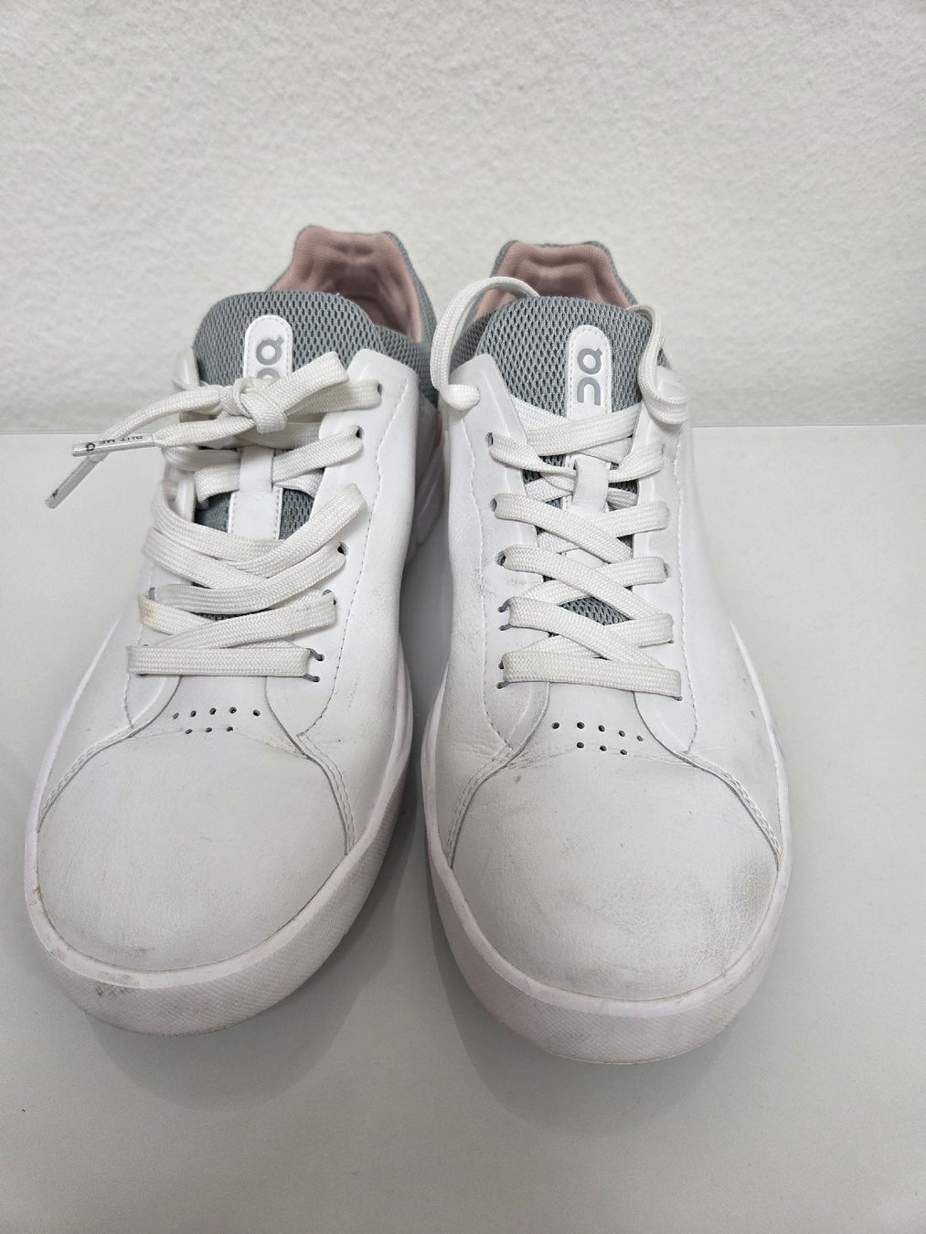 On Scarpe da donna: ON The Roger Gr.40.5 – Usato da Embrach venduto da Musti20 1
