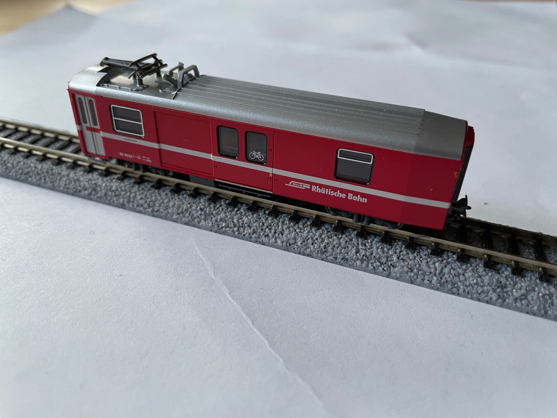 Kato Modellini di ferrovie: Kato Rhb Gepäckwagen – Nuovo e nell'imballaggio originale da Kleinandelfingen venduto da marco_85 1