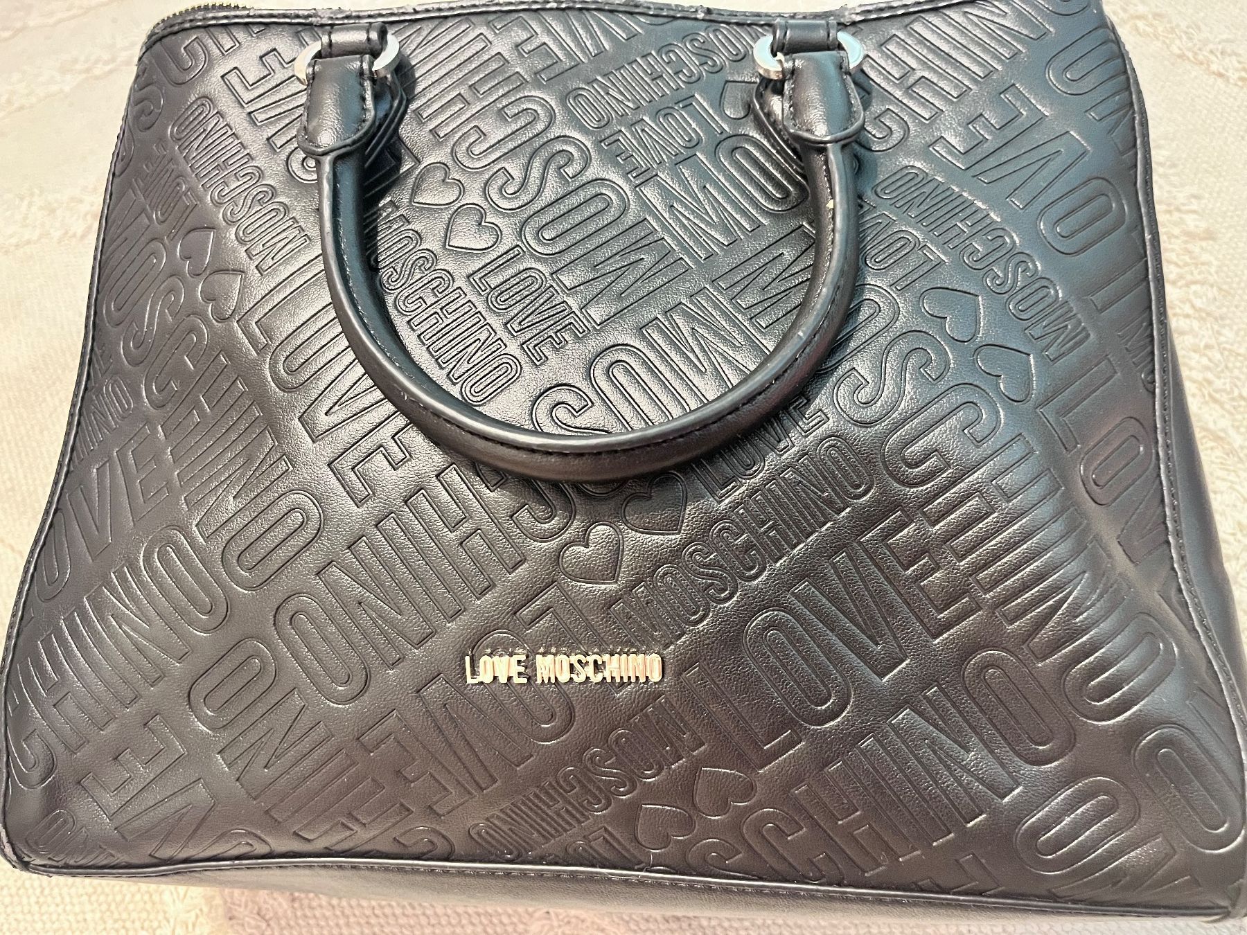 Moschino Borse da donna: Moschino Tasche – Usato da Turgi venduto da SvetlaM