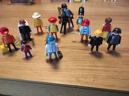 12 verschiedene Playmobil Figuren