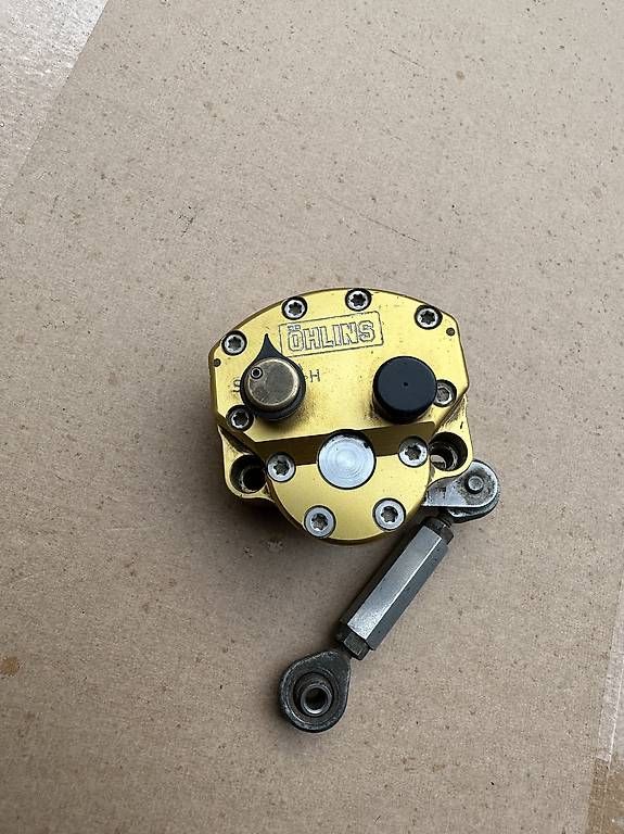 Toutes les pièces détachées moto: Amortisseur de direction Ohlins quad KTM – D'occasion à Monthey par montheyenvalais
