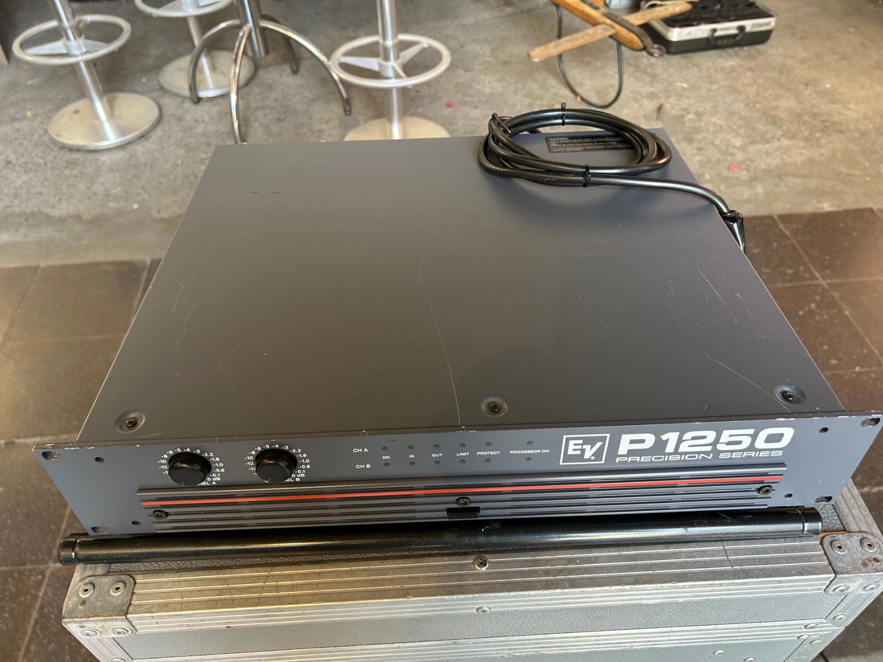 Electro-voice Amplificatori: Electro-Voice P1250 Endstufe Precision Series – Usato da Sugiez venduto da brockicenter 4