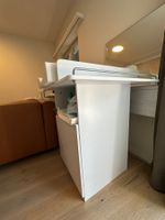 Wickelkommode Weiss mit integriertem Fach