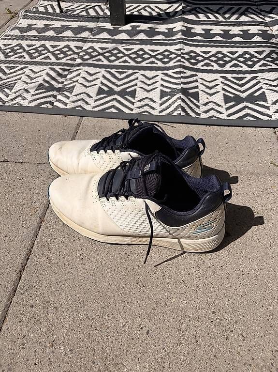 Skechers Herrenschuhe: Chaussures golf – Gebraucht aus Fribourg von fre_6xhf