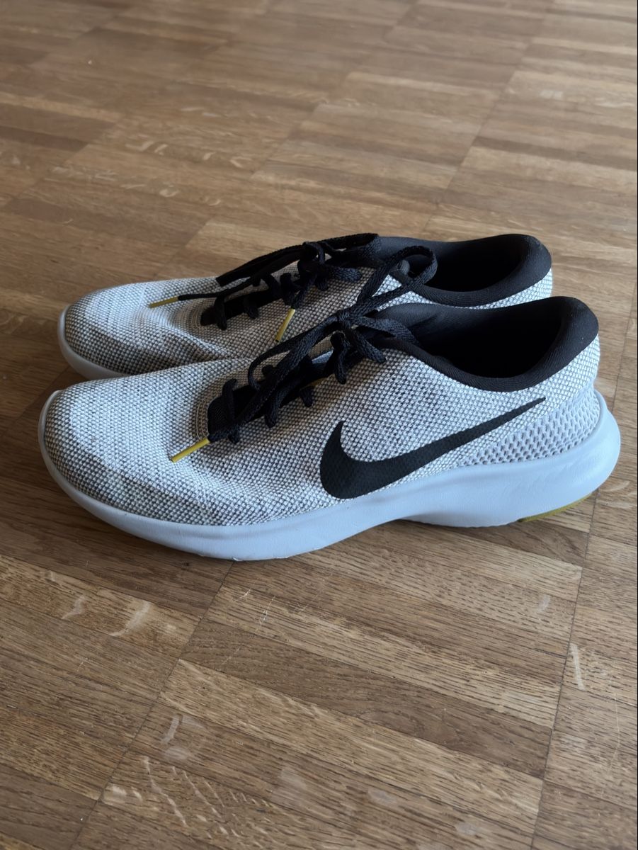 Nike Scarpe da uomo: Nike Flex Experience RN 7, Grösse 43 – Usato da Frauenfeld venduto da jon_dlt7 2