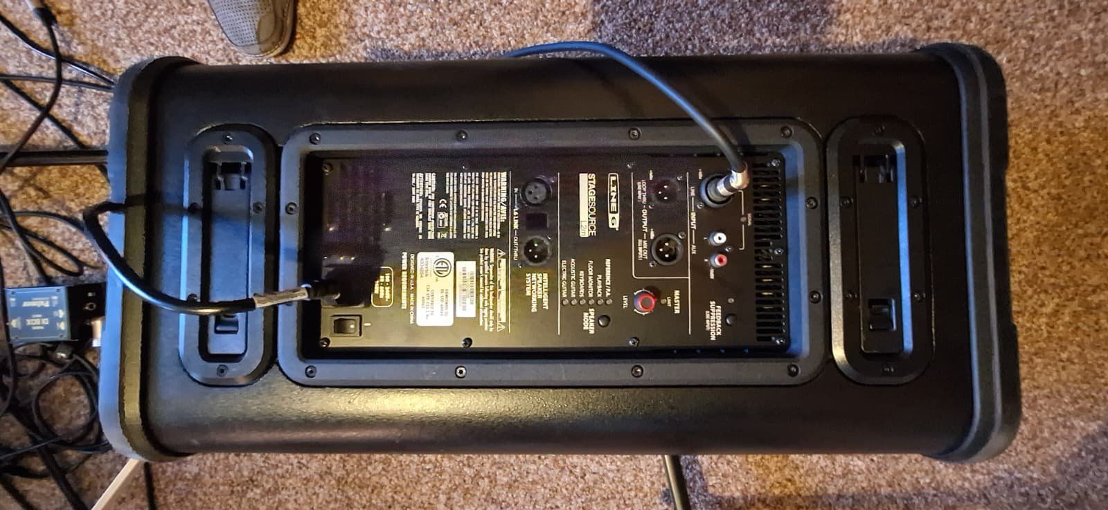 Line 6 Casse acustiche: Line 6 L2M StageSource Aktiver Fullrange Lautsprecher – Usato da Langnau i. E. venduto da Schnaeppchen4you 2