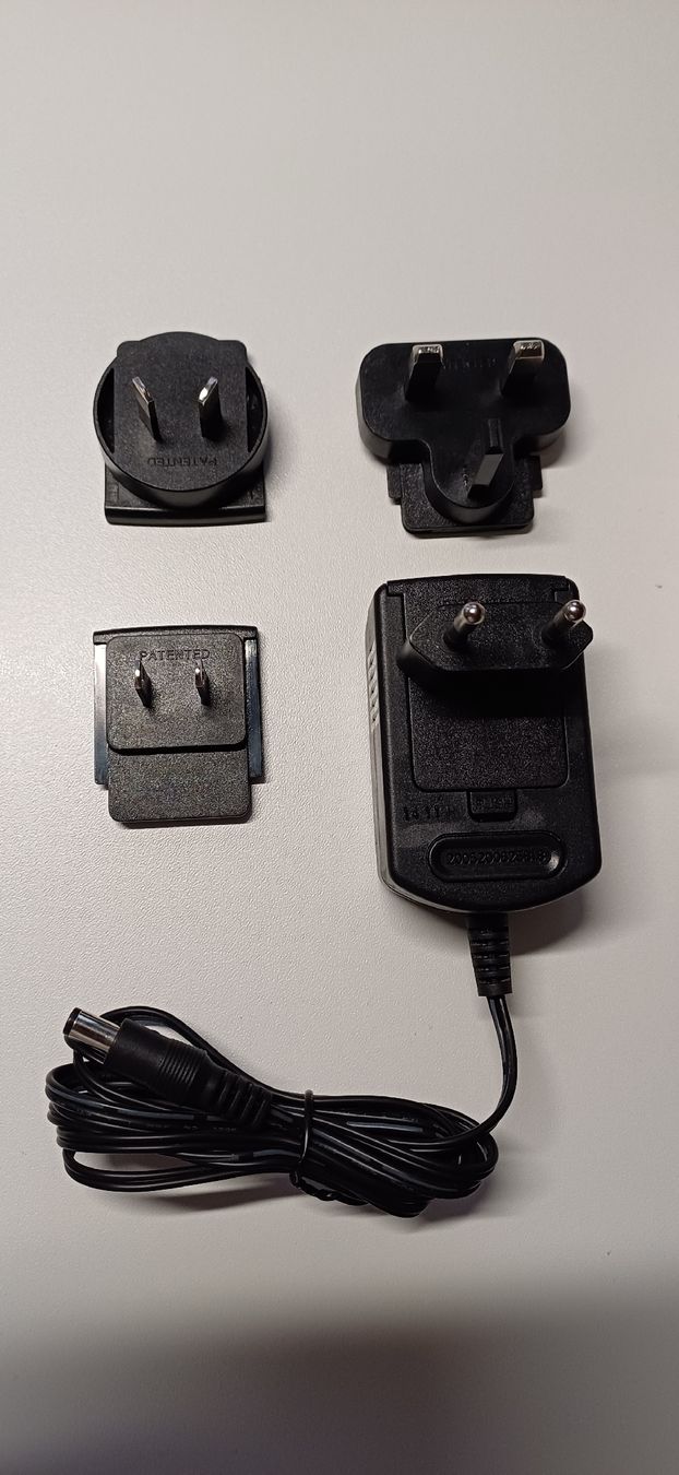 Unità & Adattatore: Netzteil/Power Supply Multiplug, neuwertig! – Nuovo (secondo la descrizione) da Au TG venduto da aatec_105