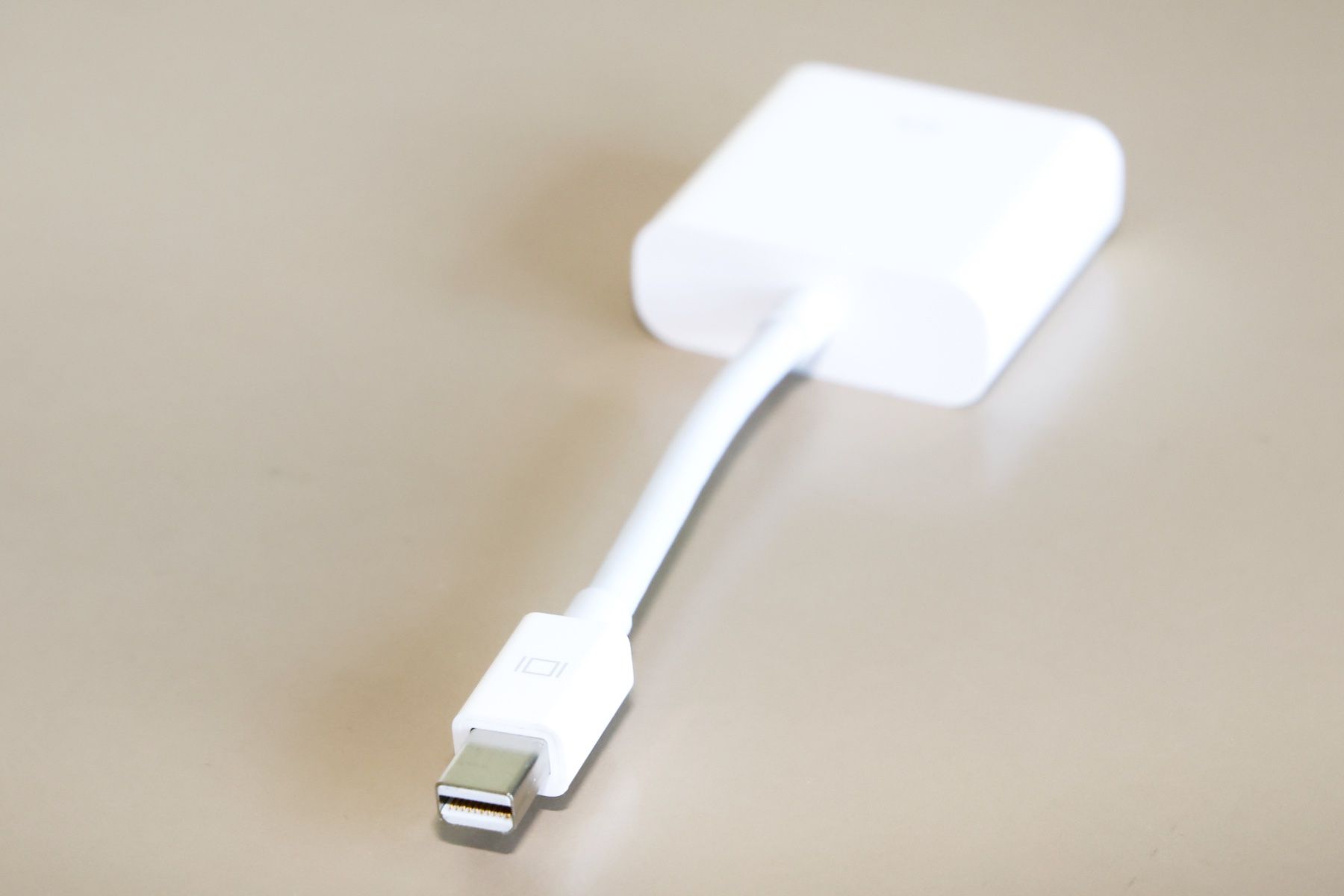 Apple Unità & Adattatore: Apple Mini DisplayPort to DVI-Adapter – Nuovo (secondo la descrizione) da Savognin venduto da Caneos 2
